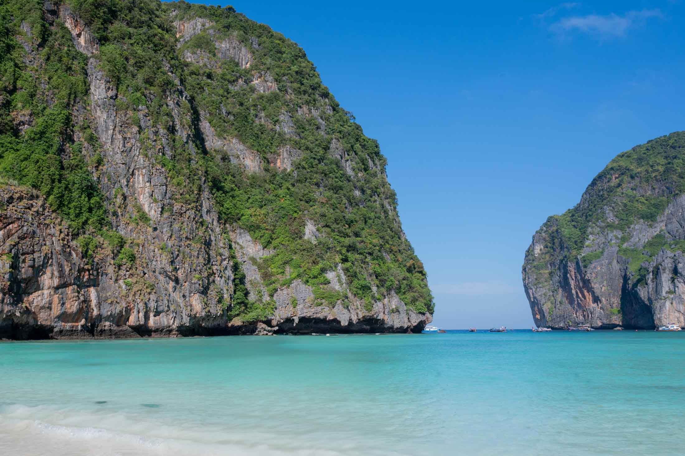 Discover Maya Bay, Phi Phi - Phuket Sail Tours' Thailand Travel Guide