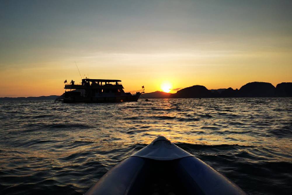James Bond Sunset Tour 03